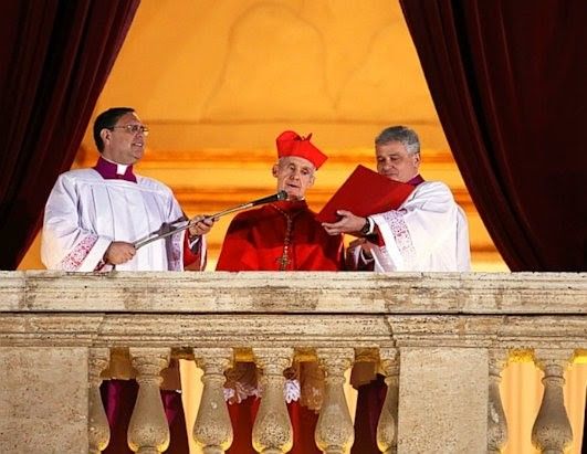 forocoches's tweet photo. ¿Qué NOMBRE os pondríais si os eligieran como PAPA? https://t.co/UhHtdJHMNj