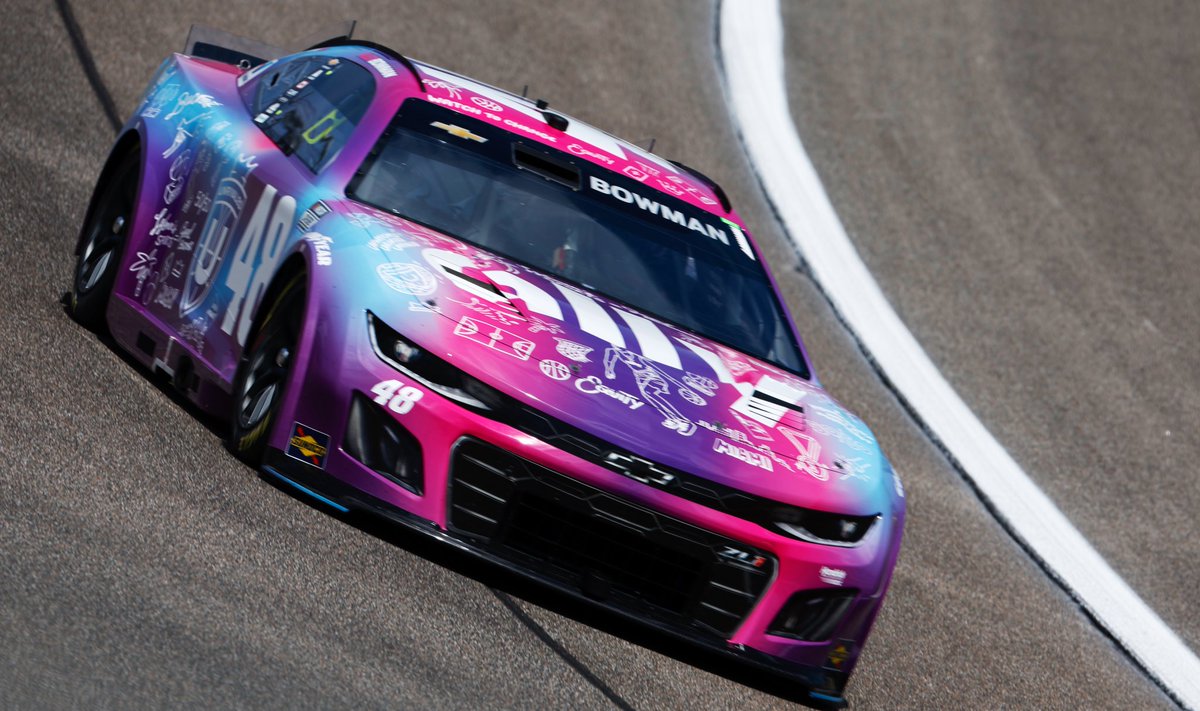 POLE for @alex_bowman and the <a href="/Unrivaledwbb/">Unrivaled Basketball</a> #Ally48 team at <a href="/HomesteadMiami/">Homestead-Miami Speedway</a>!