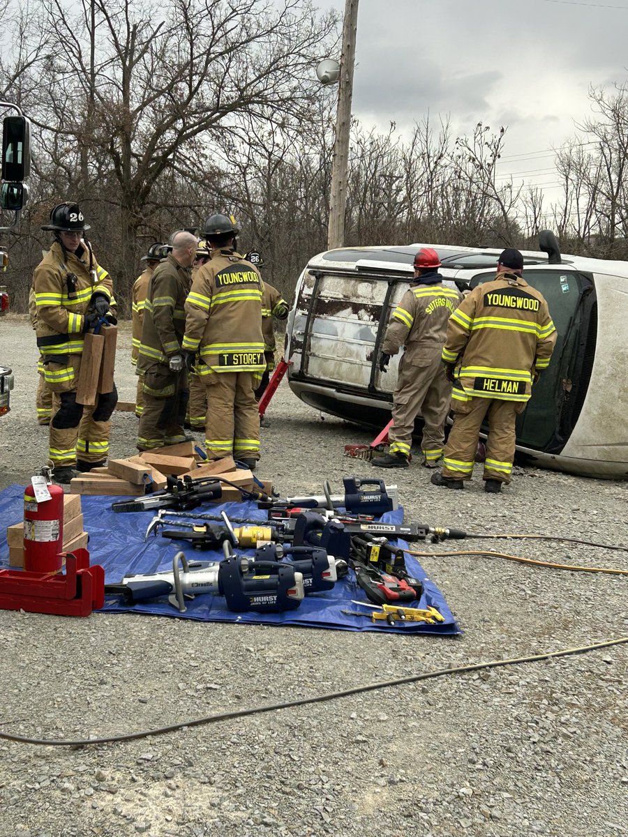 Lloyd Crago tweet media