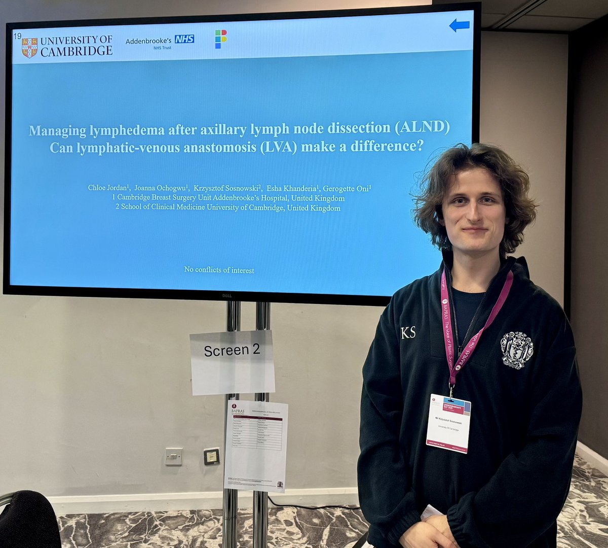 Sosnowski__K's tweet photo. Delighted to present my poster at the Annual BAPRAS Undergraduate Day 2025 

#bapras #plasticsurgery #conference https://t.co/f2mkndCR6O