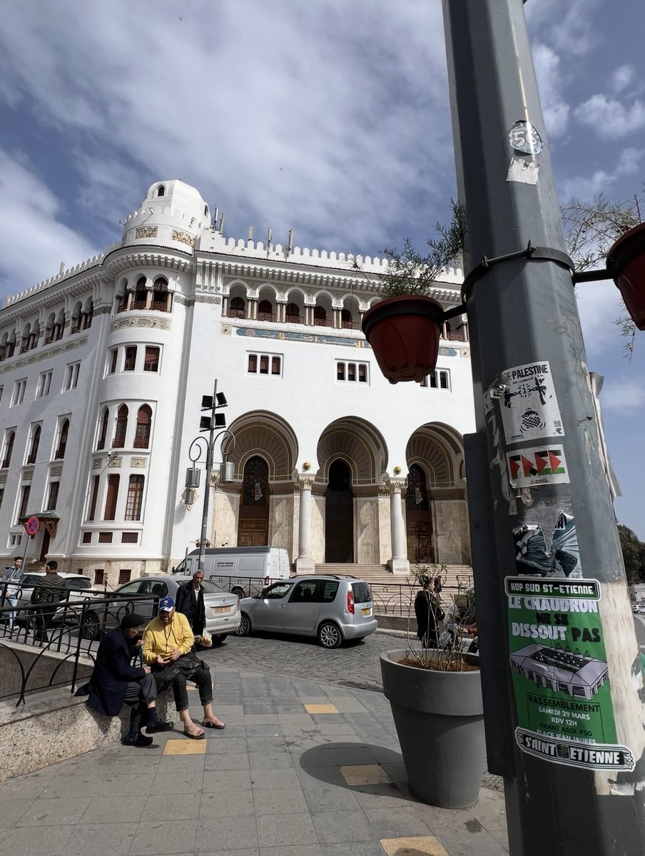 yapasmoyen42's tweet photo. DE SAINTÉ À ALGER, LE CHAUDRON NE SE DISSOUT PAS 🟢⚪️ https://t.co/PZVSeNouRh