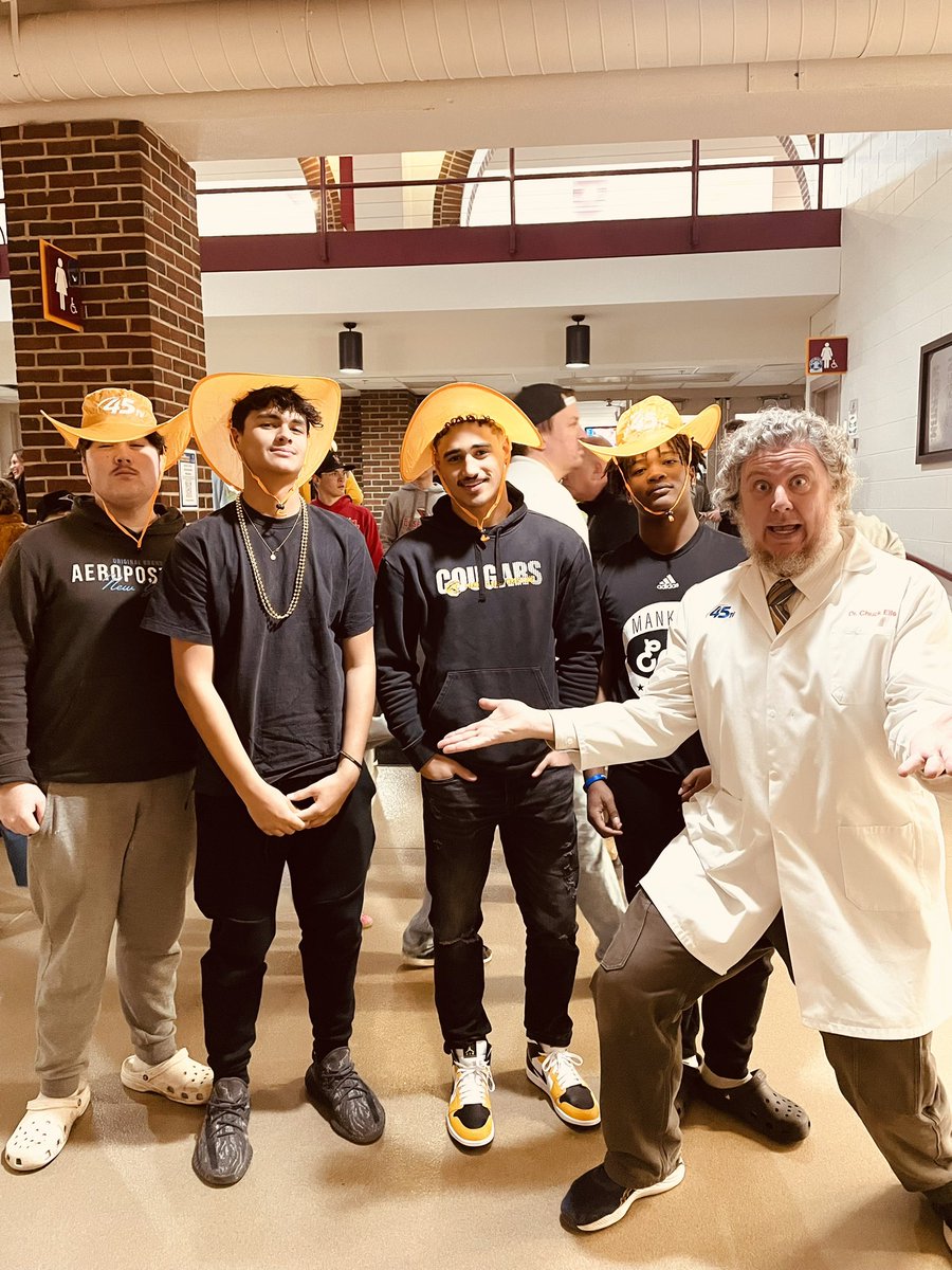 Dr. Chuck Ells (@drchuckells) on Twitter photo Back at it. For the fans and the cams. #fancam #tourneyson45tv #minnesota #highschoolbasketball #championshipsaturday <a href="/kstc45/">KSTC-TV, 45TV</a> Back at it. For the fans and the cams. #fancam #tourneyson45tv #minnesota #highschoolbasketball #championshipsaturday <a href="/kstc45/">KSTC-TV, 45TV</a>