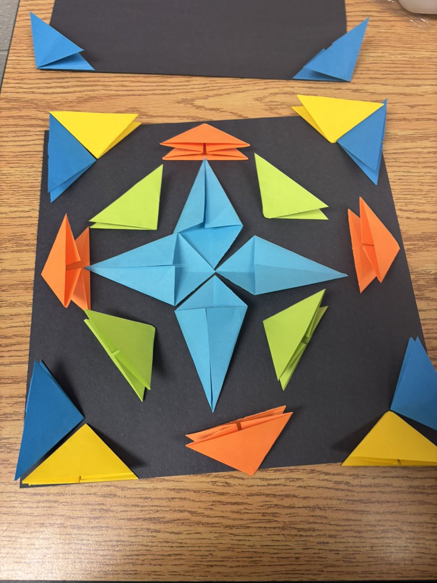 learningin211's tweet photo. This is a glimpse of part 1 of our radial symmetry paper relief art sculptures. They should be finished next class - stay tuned for the finished products! https://t.co/trmSeDcleC