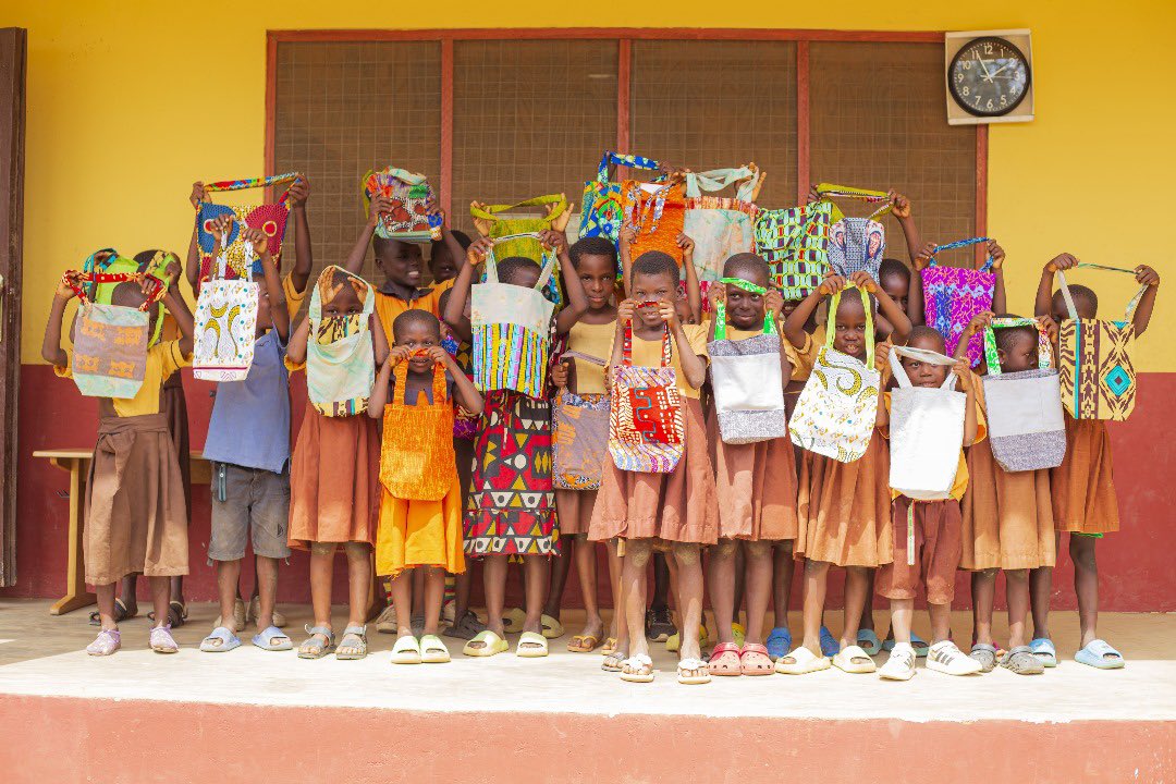 A GIFT FROM CEED
Fashion students at the Centre for Empowerment and Enterprise Development (CEED) in Adidome  have produced and donated school bags made from scraps of their project materials to pupils at  nearby Tojeh Community School. #unwomen #support #love