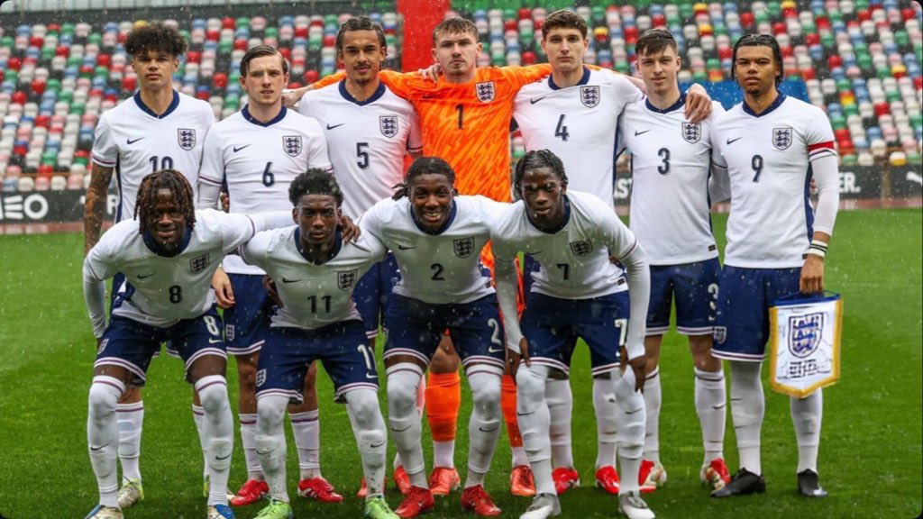 🤍🏴󠁧󠁢󠁥󠁮󠁧󠁿