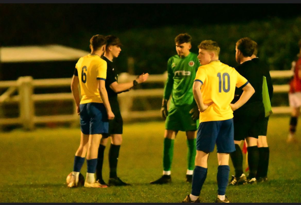 Cheltenham Saracens FC (@saracensfc) on Twitter photo Sarries U18’s player <a href="/mason_s7/">Mason Stokes</a> will be running the Gloucester Half Marathon next week in aid of the Archie Matthews Trust. gofundme.com/f/run-for-arch…. Any sponsorship support much appreciated 🟡🔵
#archiematthewstrust Sarries U18’s player <a href="/mason_s7/">Mason Stokes</a> will be running the Gloucester Half Marathon next week in aid of the Archie Matthews Trust. gofundme.com/f/run-for-arch…. Any sponsorship support much appreciated 🟡🔵
#archiematthewstrust