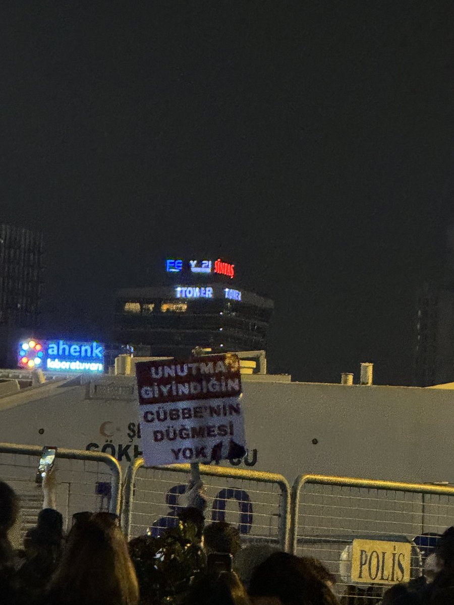 Buket Atılkan (@buketlkan) on Twitter photo 