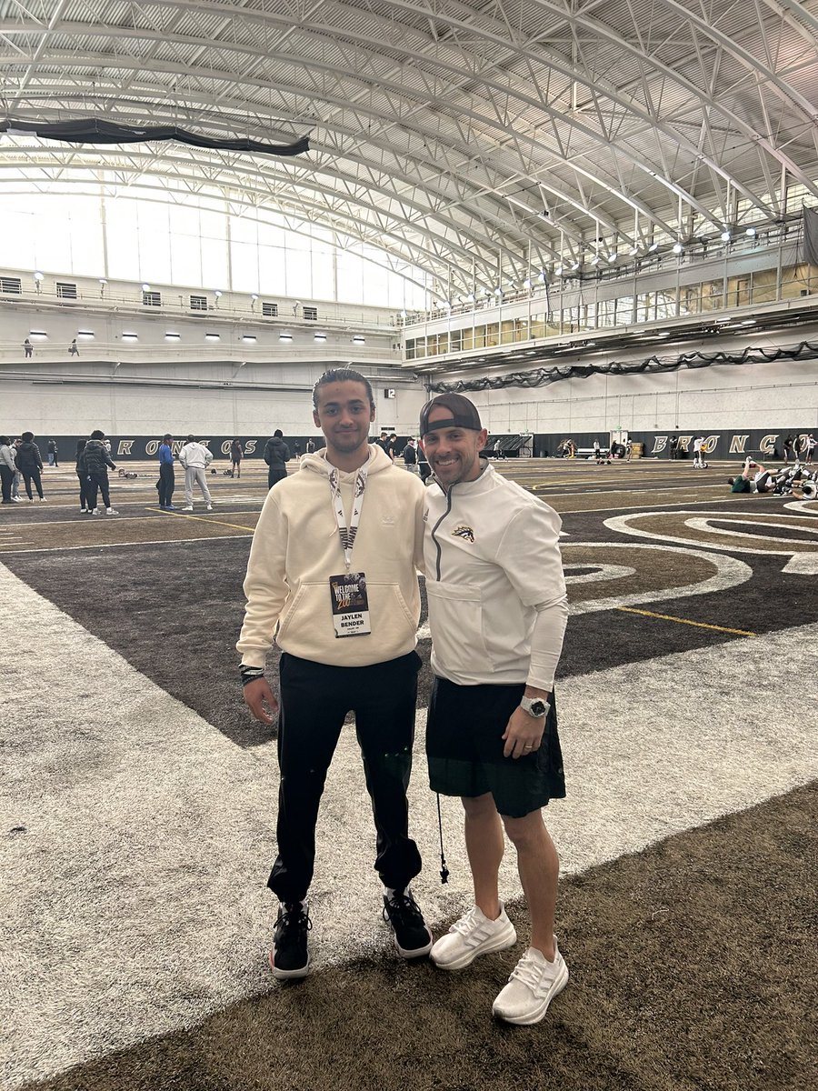 Western Michigan Jr Day. 
I had a ton of fun, and was able to connect with Coach <a href="/DSabock/">Coach Dan Sabock</a> after their practice. Thanks for having me! 
#GWK #EAT

<a href="/CoachLT39/">Lance Taylor</a> <a href="/CoachGantz/">Andrew Gantz</a>