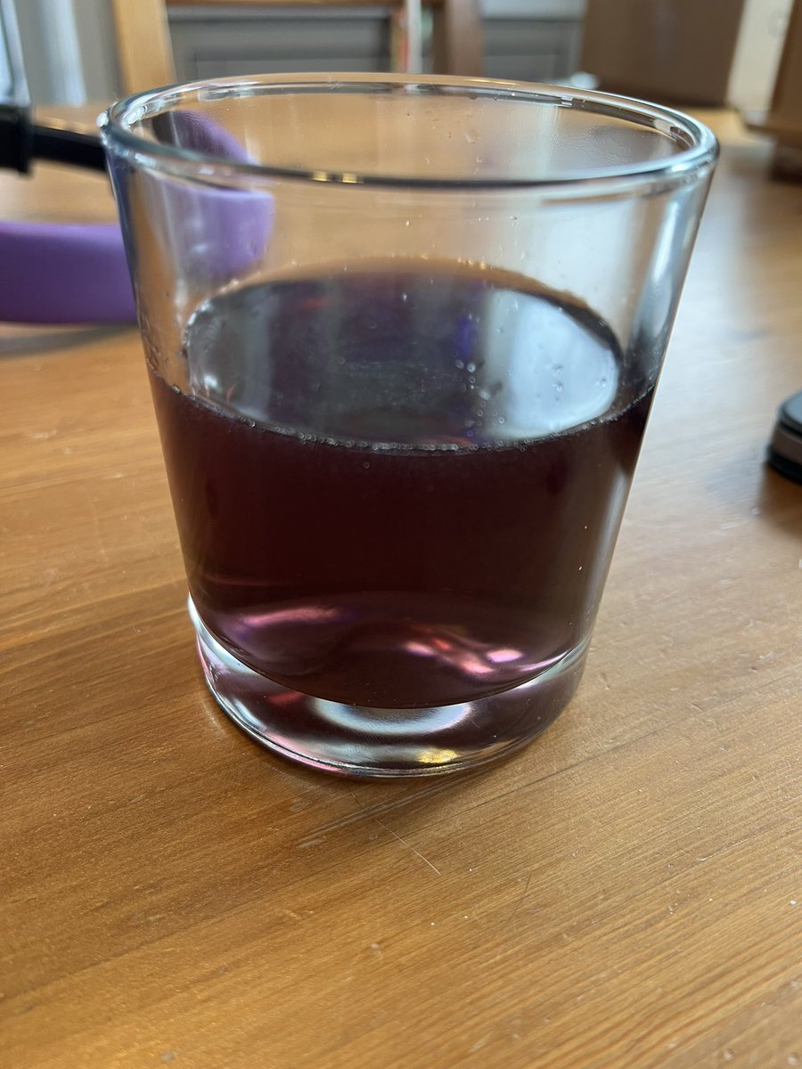 devoosha's tweet image. Drunk Writing night!

#drinkwritedrawklance