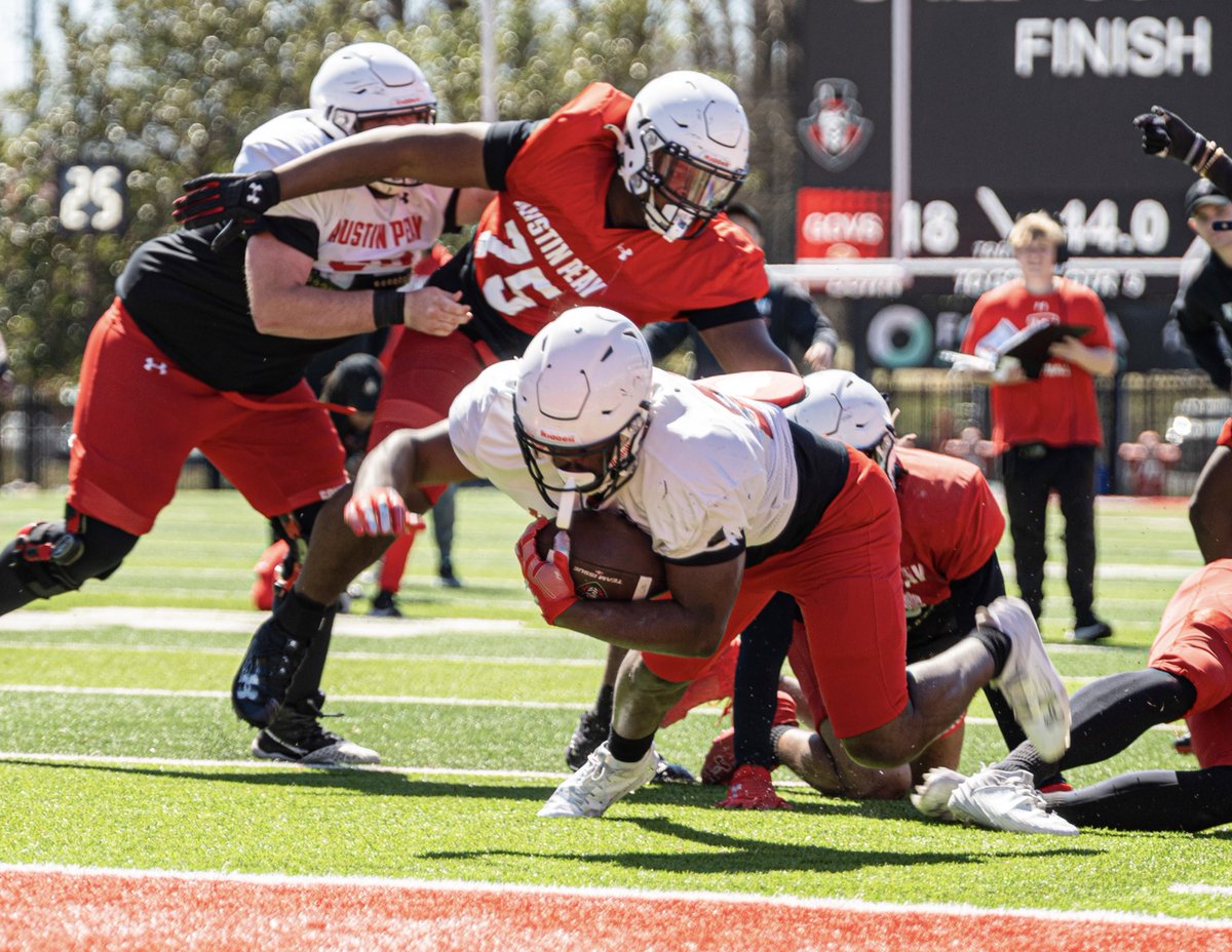 𝓢𝓪𝓽𝓾𝓻𝓭𝓪𝔂𝓼 in The Fort! 🎩🏈

#GovEffect | #LetsGoPeay