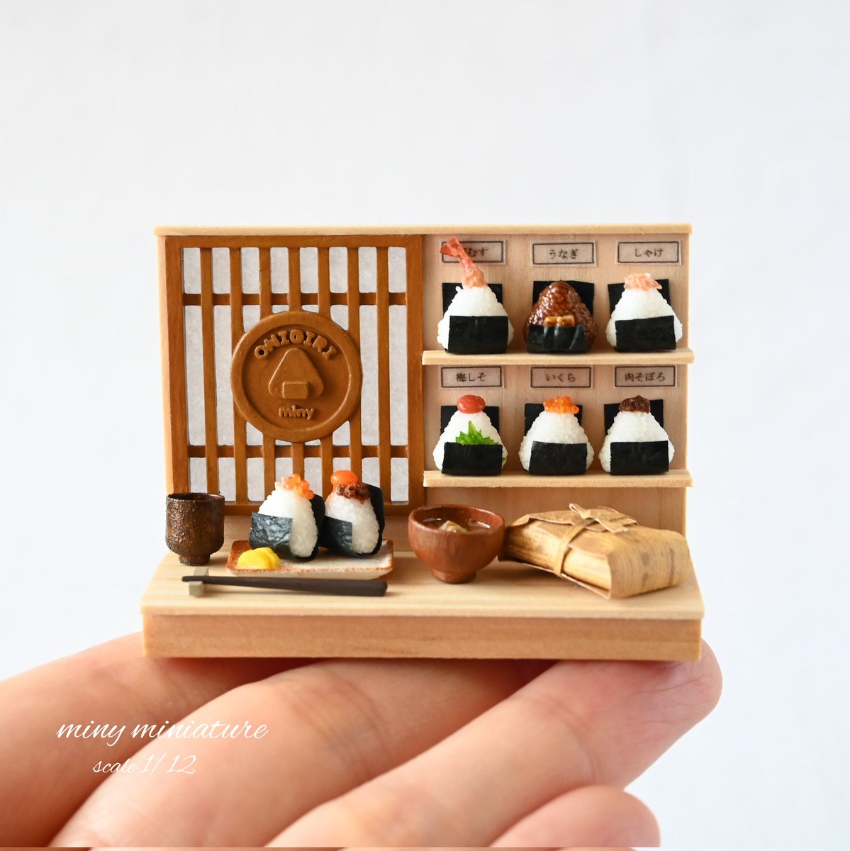 ～販売のお知らせ～

#ミニチュア極小技巧展2025 で会場とminneで3作品販売させていただきます✨

イベント会場では直接お越しいただいた方向けに割引価格でご用意しています。

minne販売は29日21時から開始させていただきます。

よろしくお願いします🥰

minne↓
minne.com/@miny-mini