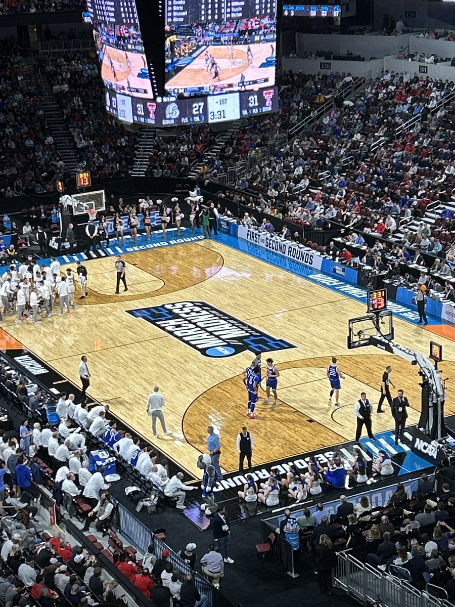 natewinter2's tweet photo. Having a blast watching NCAA tournament BB today!! https://t.co/bIoDlTHoRa
