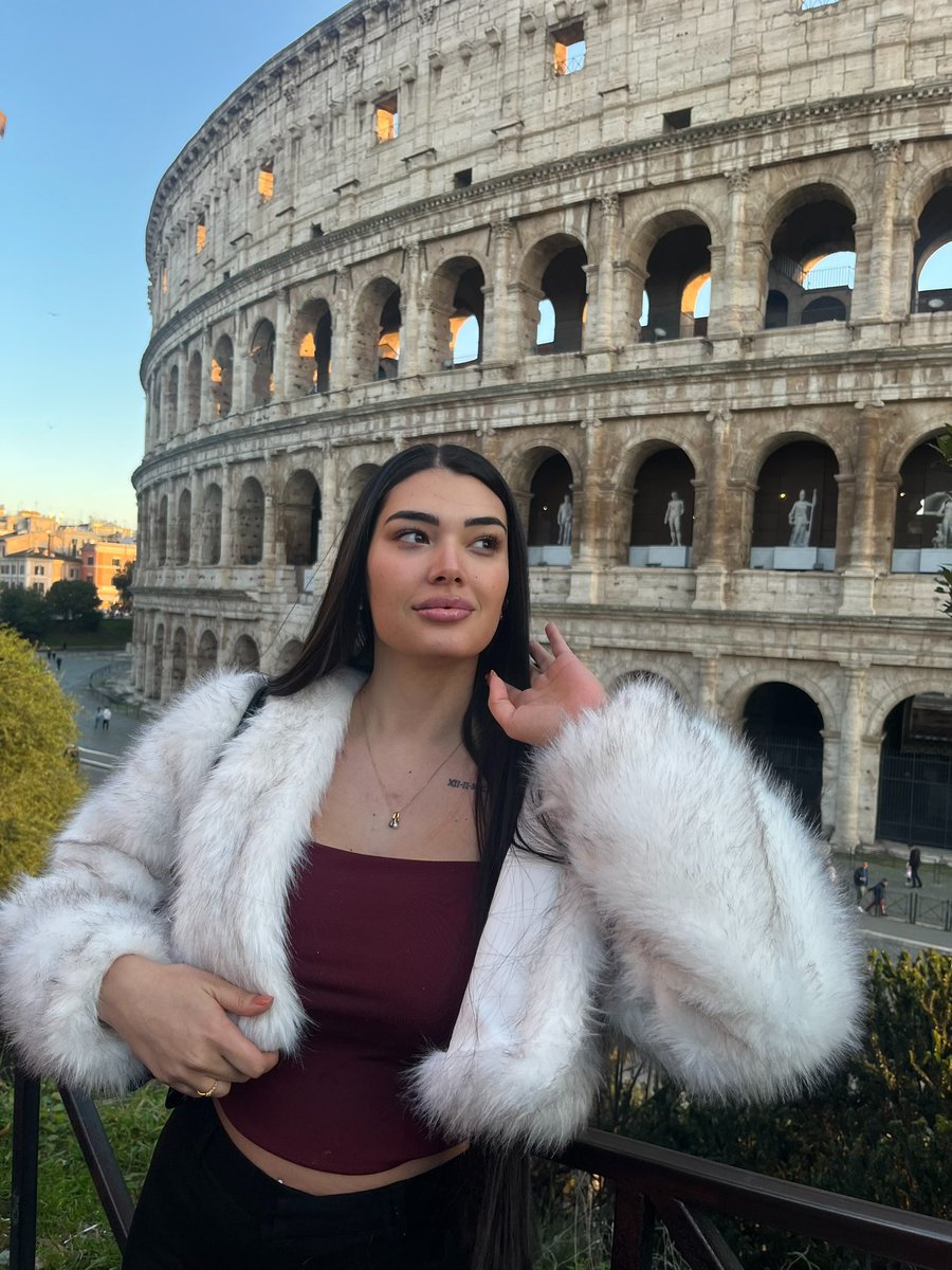 TOP 0.20% ONLYFANS tweet media