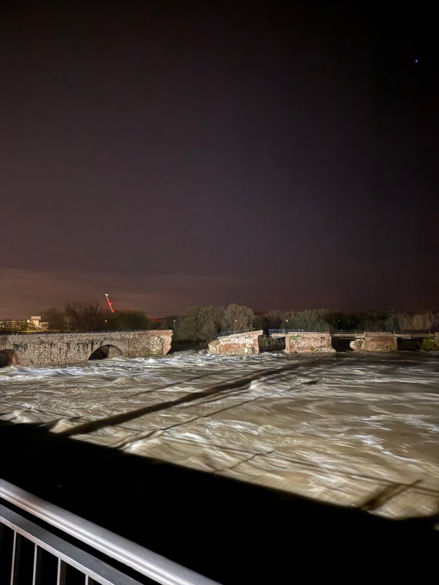 AndreaDibus's tweet photo. Se me parte el alma, el puente romano de Talavera 💔💔 https://t.co/JYF0hVWb5f