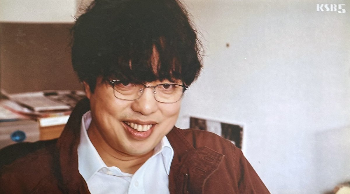 師匠の仇を討つために、人体改造まで受け入れて復讐鬼となったのに、そもそもその師匠を利用して惨殺した相手の目的のために利用されていた、師匠の死自体が最初から仕組まれていたとか、日曜朝の子ども向け番組のレベルじゃないし、もはや殴って良いんだで済まない
#仮面ライダーガヴ
#nitiasa