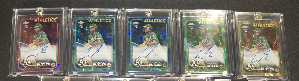 I don't ask for RTs often but I'm on a mission to complete the Lava Lamp set and need some help! I got the other 6. If anyone comes across the Black/Red /8 Lawrence Butler auto, please let me know. I'll pay a $100 finders fee! Thanks!