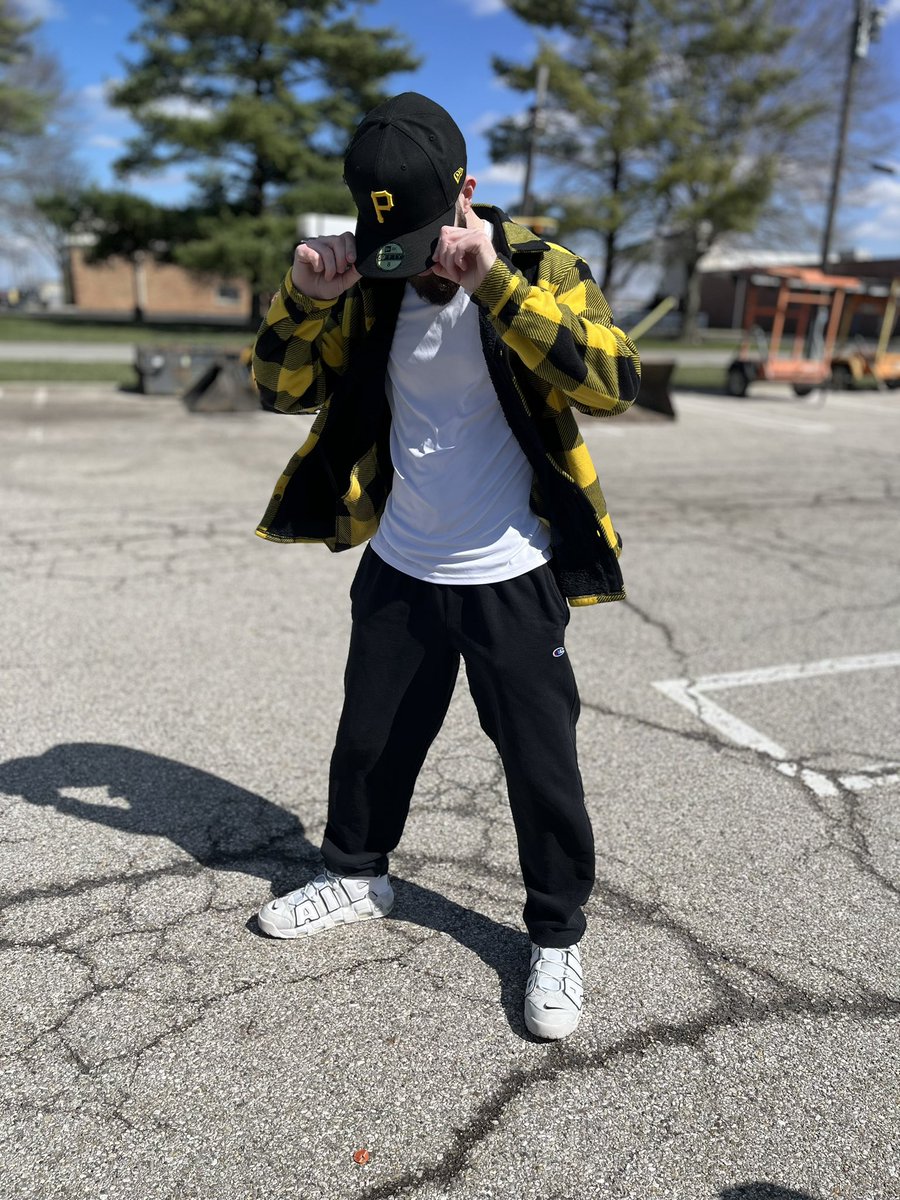 DatDudeCory's tweet image. Drip got em drowning 💦💦💦