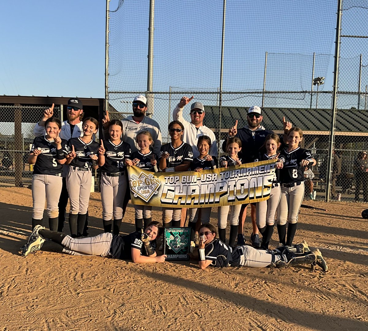 Let’s make it 3 🏆💪🏻🥎🩶
#goldbracketchamps
<a href="/TeamNCSoftball/">Team North Carolina Softball</a>