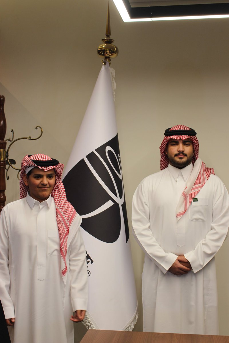 dancafeksa's tweet photo. 🇸🇦✨ فخورون بكم – شكراً لنجاحكم معنا! ✨🇸🇦

في دان كافيه، النجاح يُصنع بأيادٍ مخلصة ومبدعة، واليوم نحتفل بمجموعة من موظفينا السعوديين الذين أثبتوا تميزهم والتزامهم في تقديم أفضل خدمة لعملائنا. ☕💙

👏 نشكركم على شغفكم وجهودكم المستمرة، فأنتم القلب النابض لدان كافيه!

📍 زورونا واستمتعوا بتجربة قهوة استثنائية مع فريقنا الرائع.
#دان_كافيه #شكراً_فريقنا #فخورون_بكم #إبداع_بلا_حدود #تجربة_دان