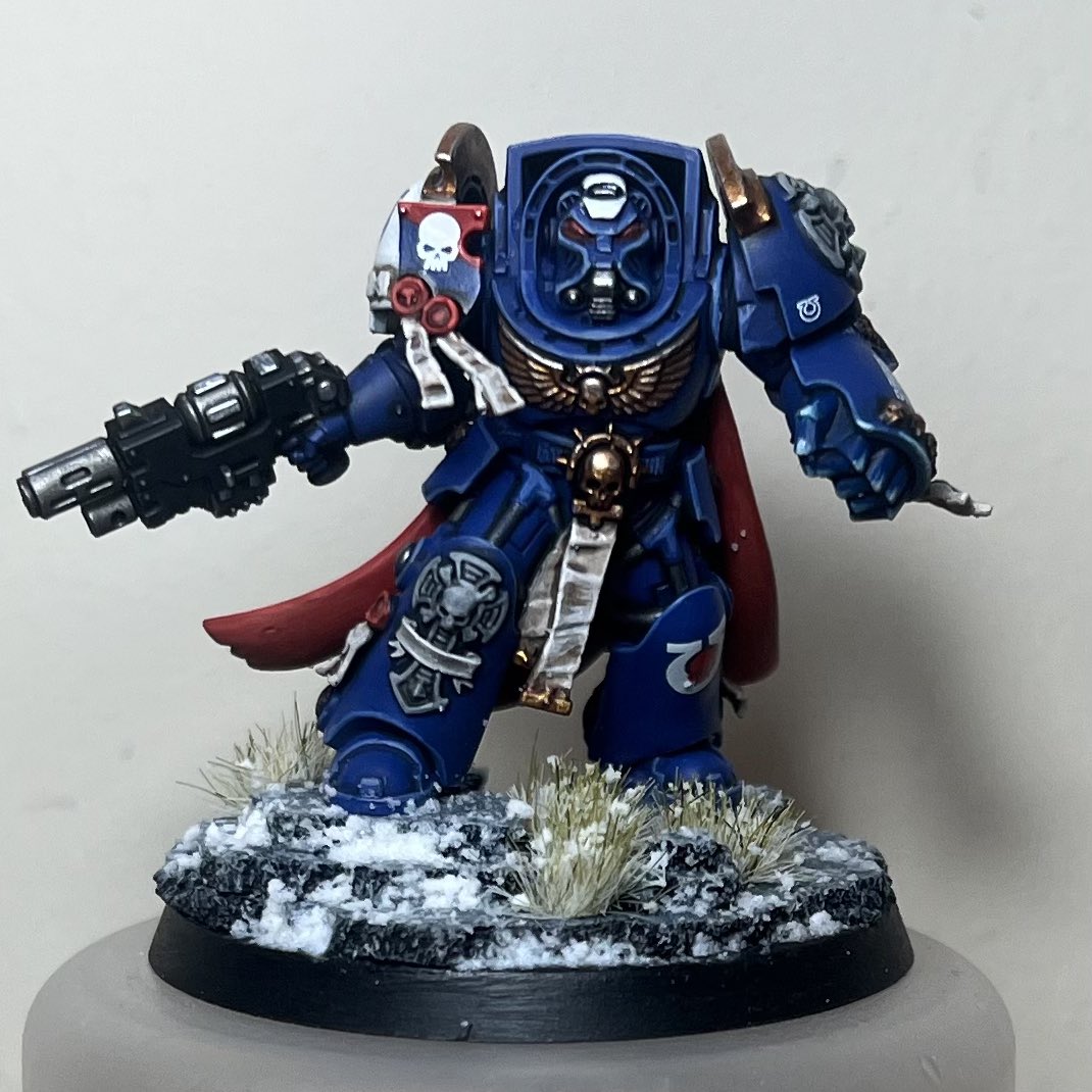 geek_table's tweet image. Finally painted up an #Ultramarines #TerminatorCaptain! Quite pleased with the end result! Now I just need to paint up his retinue! ✌️#warmongers #MarchForMacragge #WarhammerCommunity #paintingwarhammer #spacemarines #warhammer40000