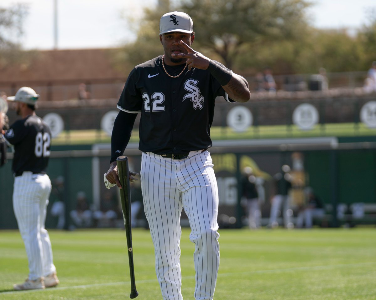 🌵⚾️ // Just ✌️ more games remain this Spring! Don't miss your final chances to catch the Sox at Camelback Ranch in 2025! #SoxSpringTraining

⚾️ Sun, March 23 vs Dbacks - 1:05pm
⚾️ Mon, March 24 vs Athletics - 12:05pm