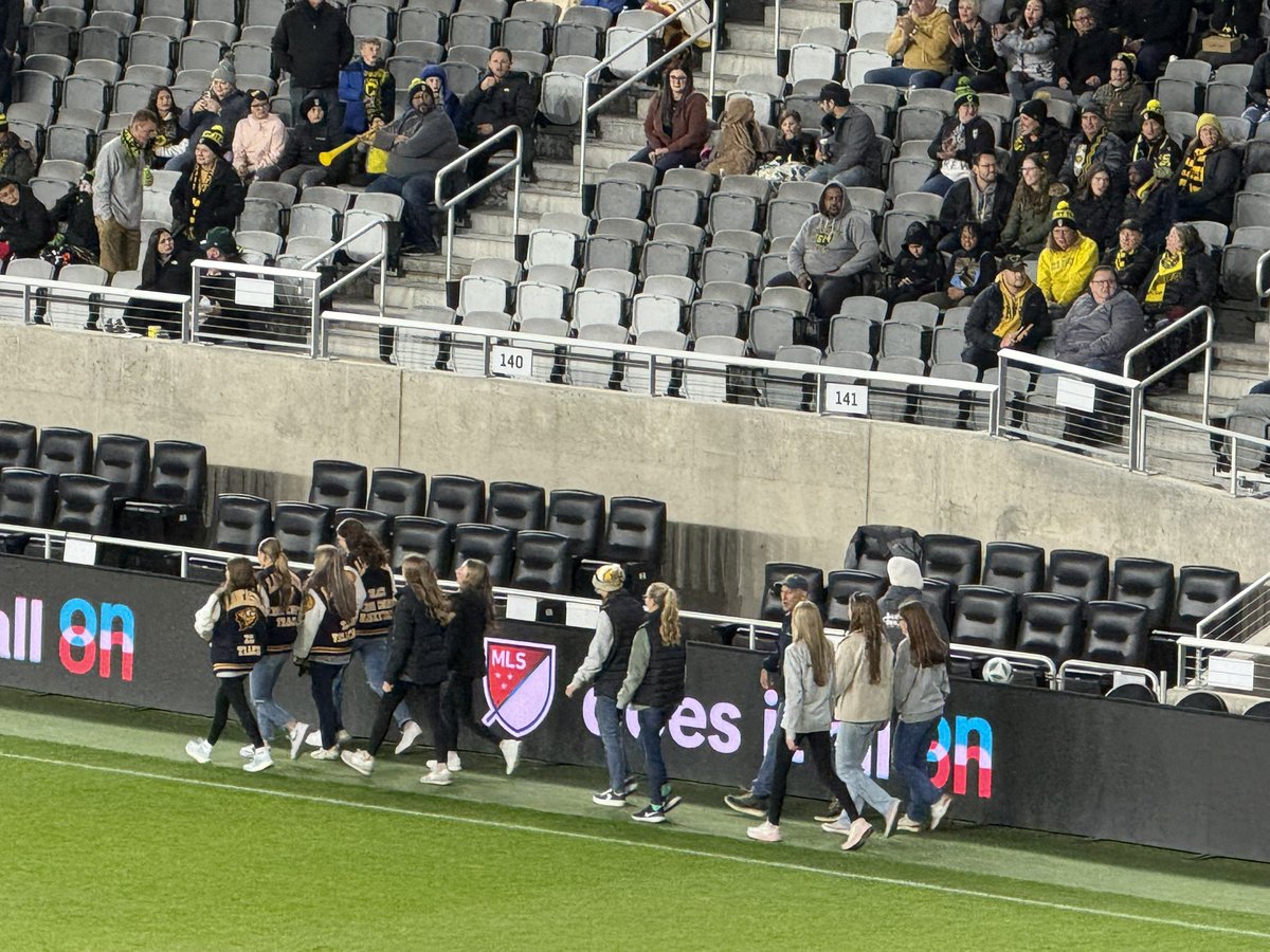 Thank you to <a href="/ColumbusCrew/">The Crew</a> for hosting the Lady Gales State XC Championship team. What a great night to watch some soccer. #BringTheRuckus