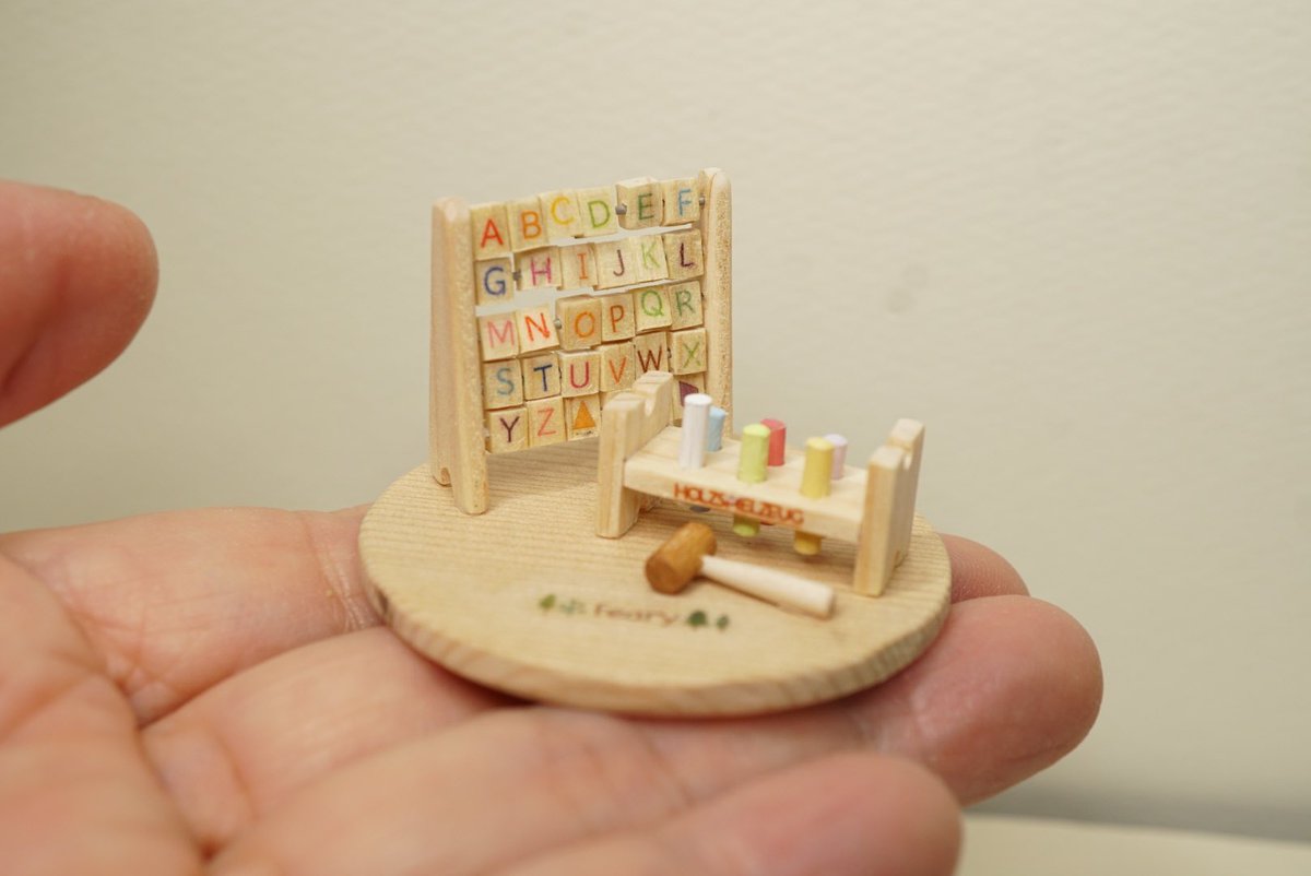 ミニチュア極小技巧展2025 販売作品③
⭐︎
#ミニチュア極小技巧展2025
で販売を予定している作品
⭐︎
ミニチュアのおもちゃB・Cセット
木製のおもちゃを2種類ずつ組み合わせました
⭐︎
市販品のような強度はありませんので、優しくお取り扱いください
⭐︎
#miniature