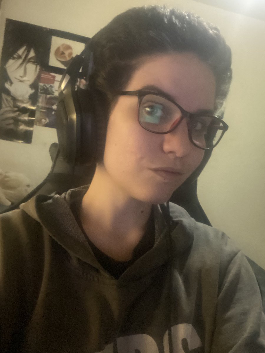 Estamos listos para el segundo día de la <a href="/Anomaly_Arena/">Anomaly Esports Arena #LeyendasXZEAL👾</a> ? 

Presentando a <a href="/adruu_502/">Adruu 🔥🇬🇹</a> y a <a href="/LaprasEl/">STR JuanD Lapras🎙️🐸🦋🐧</a> !