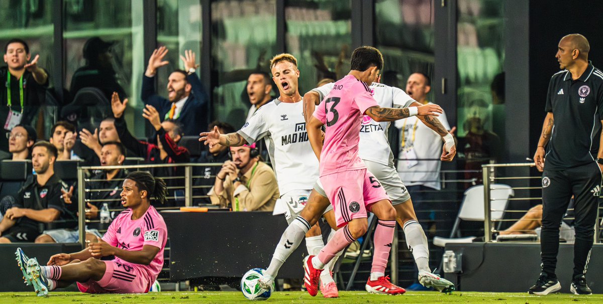 ⚽️🇺🇸🏆Last night was a mix of highs and lows, but it only fuels our determination to rise again. We will come back stronger than ever! ⚽️✨ Keep pushing, because every great achievement was once considered impossible! Vamos <a href="/miamiunitedfc/">MIAMI UNITED F.C.</a> 🩷⚽️

#USOpenCup #MiamiUnited