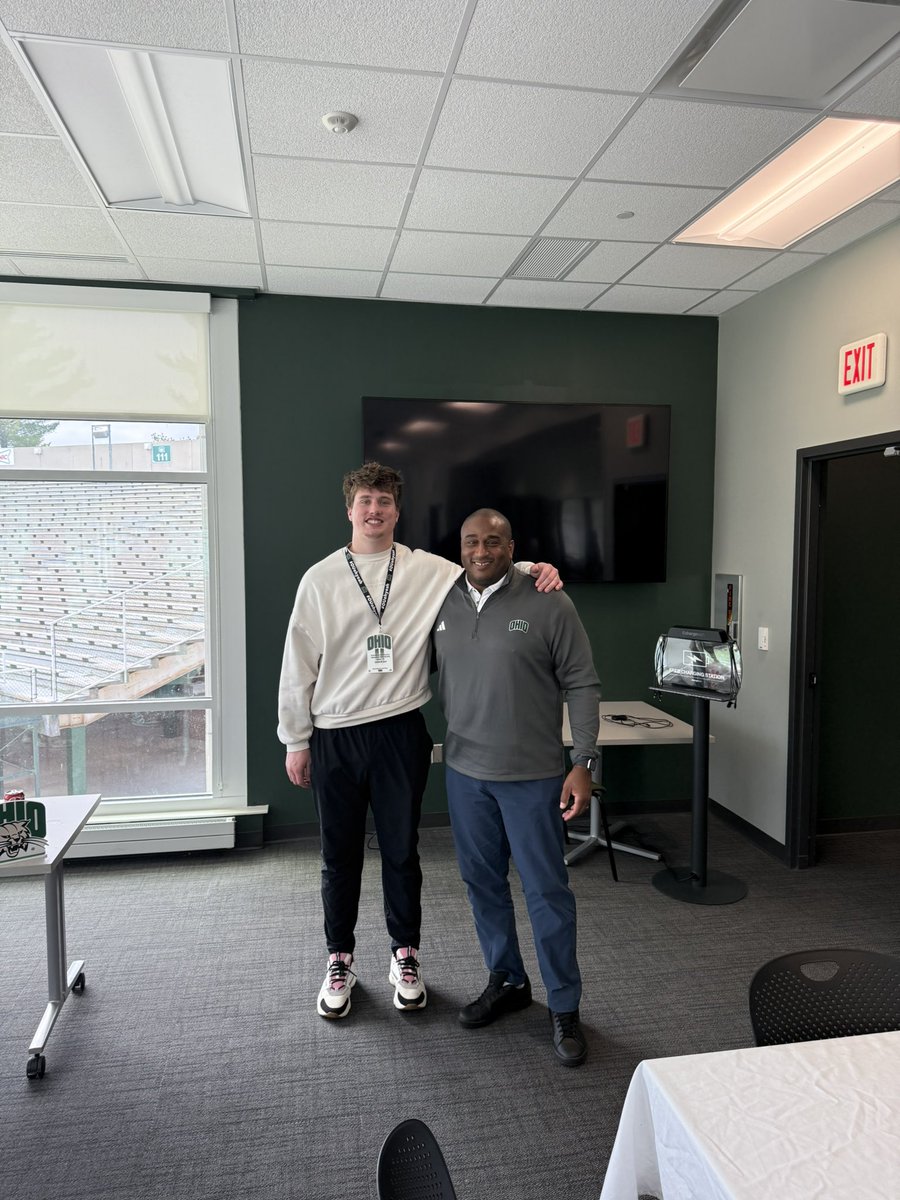 Appreciate the invite out! Had a great day <a href="/Coach_Tavita/">Tavita Thompson</a> <a href="/LoganM_CFB/">Logan Meyer</a>  <a href="/PhelpsDLCoach/">Jeffrey Phelps</a>