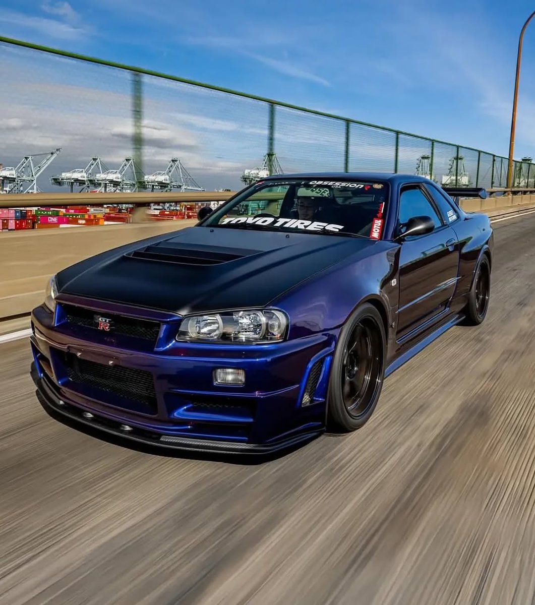 DailyGTRTM's tweet photo. Midnight Purple Nissan GTR-R34 Skyline 😈 https://t.co/2ltjnP1ZSZ