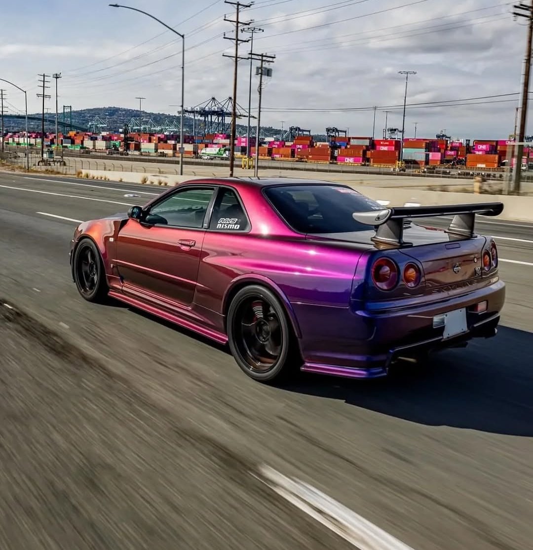 DailyGTRTM's tweet photo. Midnight Purple Nissan GTR-R34 Skyline 😈 https://t.co/2ltjnP1ZSZ