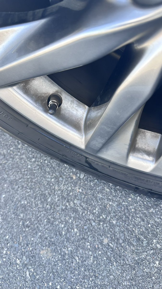 CoachMBlocker's tweet photo. @AutobellCarWash I recently visited Autobell Car Wash and paid $38.50 for a full-service wash. Despite the cost—and the generous tip I provided to your staff—the rims on my car were left visibly dirty and uncleaned, as shown in the attached photos. https://t.co/jJ0pAVcvqN