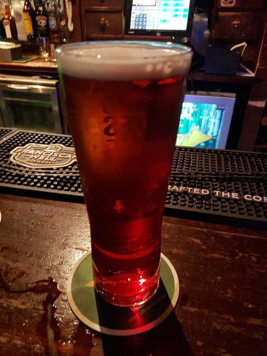 Britains___Pubs's tweet image. Who remembers the "Snakebite" craze. It was big in pubs when I was a youngster.