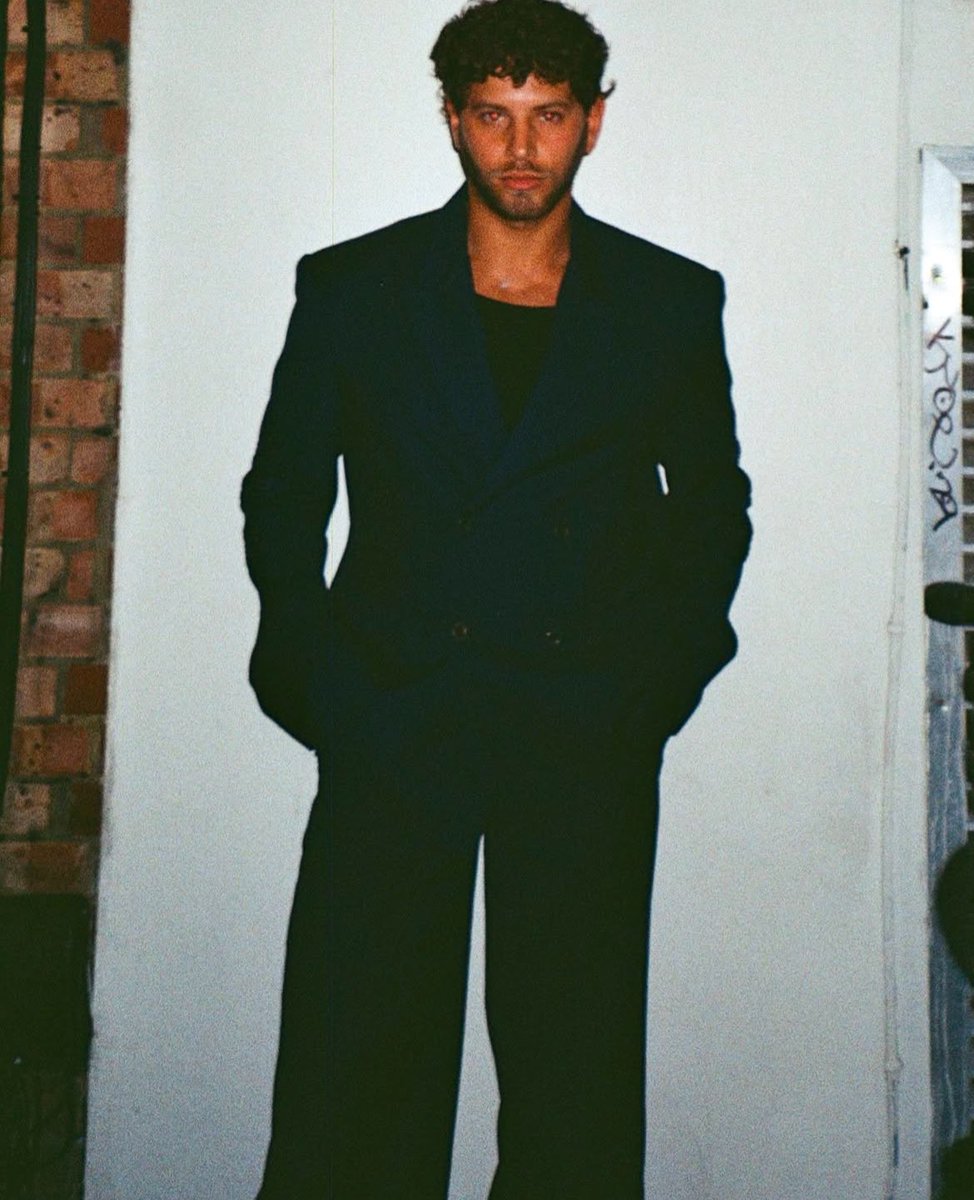 GrayCasterwill's tweet image. ㅤ
⋆   𝐌𝐀𝐆𝐈𝐂𝐆𝐑𝐀𝐌 𝐏𝐎𝐒𝐓 ⸝⸝
         ↳﹫𝒌𝒊𝒏𝒈𝒓𝒂𝒚𝒔𝒐𝒏  ✓ 

          📍 𝙻𝙰𝚃𝚅𝙴𝚁𝙸𝙰 

     “  #WeddingAronea ”

ㅤ