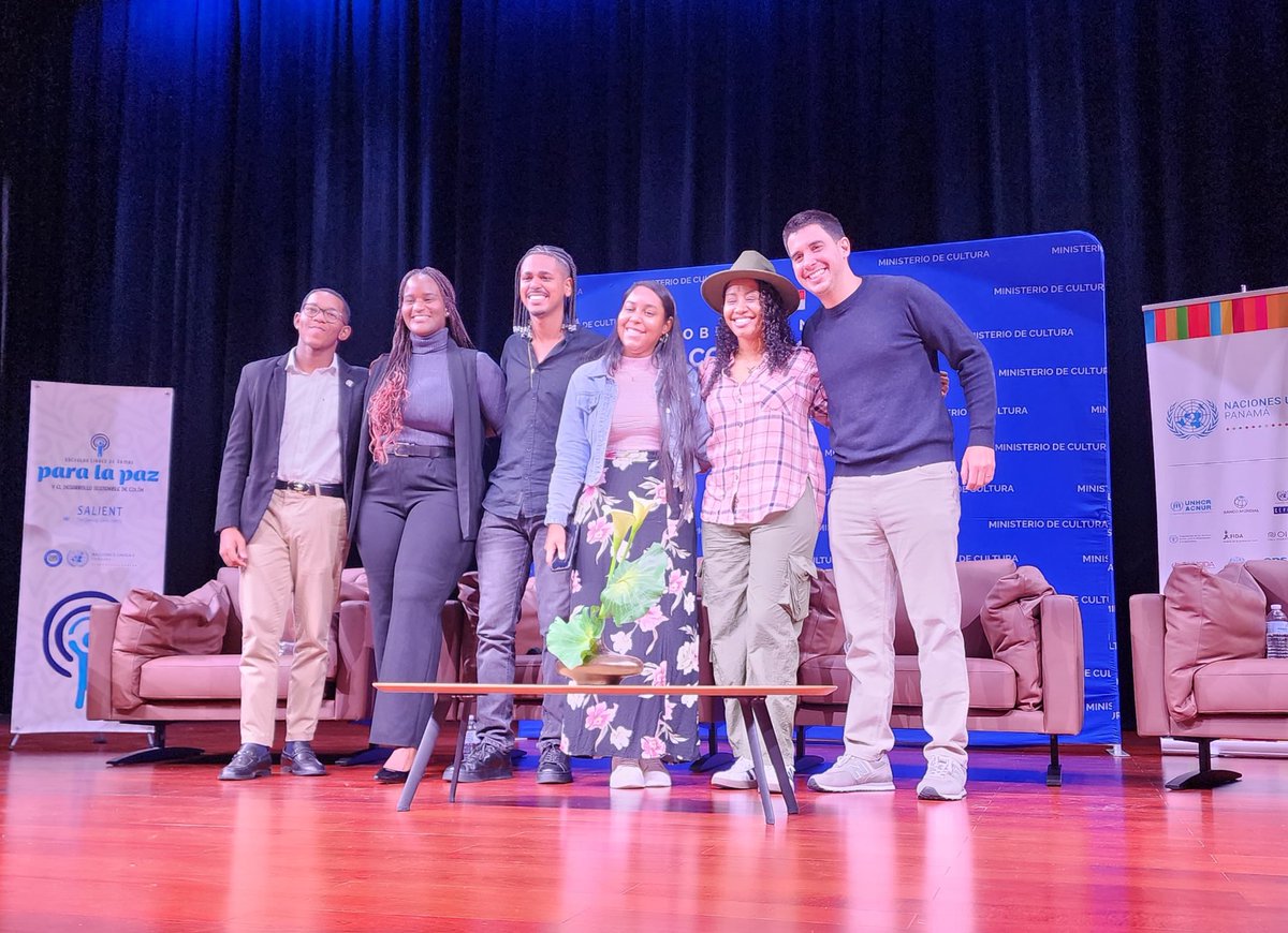 felipepaullier's tweet photo. Qué alegría visitar Colón, Panamá, y compartir con juventudes que inspiran y transforman su comunidad 🇵🇦. Gracias al equipo del Centro de Arte y Cultura por su cálida recepción y el cariño que nos transmitieron 💙🇺🇳 https://t.co/aijWeUfPTX