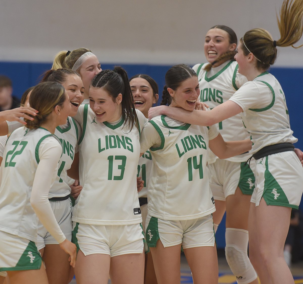 Congratulations South Fayette! Lady Lions returning to state finals for second time in three years by virtue of a 50-36 win against Peters Township in the #PIAA basketball semifinals.
