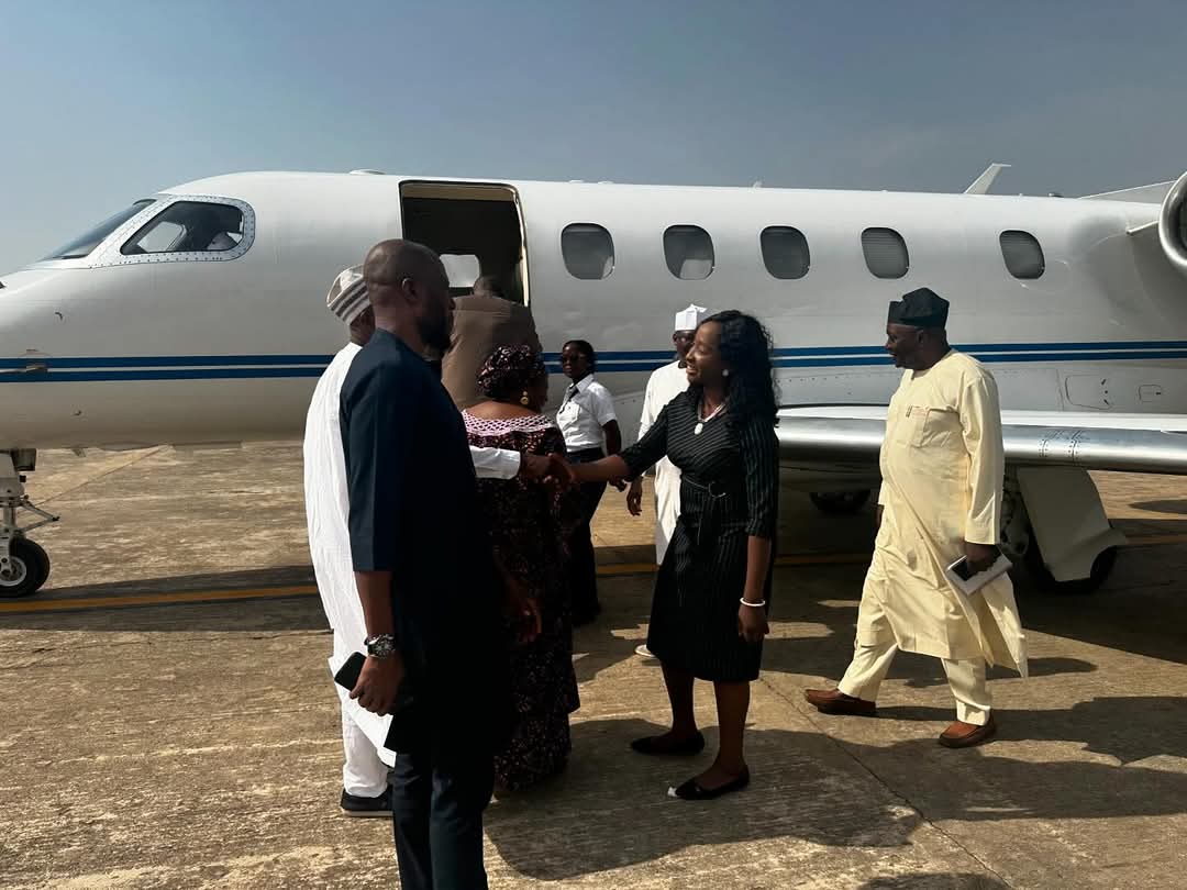 EngrNaomiTanko's tweet photo. Taraba State is advancing its energy goals! Gov. @govagbukefas & Energy Commissioner met with Fed. Ministry of Petroleum Resources & NGEP leaders to boost the Taraba National Gas Expansion Program. #TarabaEnergy #NGEP #GasExpansion #SustainableDevelopment https://t.co/MxqJpb4GtS