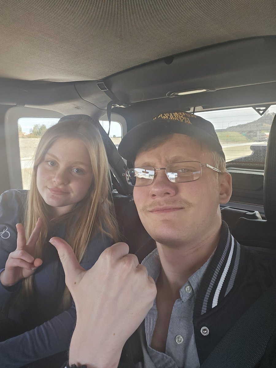 nk0x__'s tweet photo. damn whose this bitch https://t.co/CSYx479k2J
