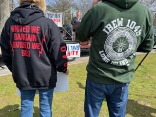 Union Strong!

Today, I proudly stood with Local #1049 IBEW members in their contract dispute with National Grid.

Everyone in America should believe that hard work should be rewarded with a salary that ensures enough money to buy a house, educate their children, health