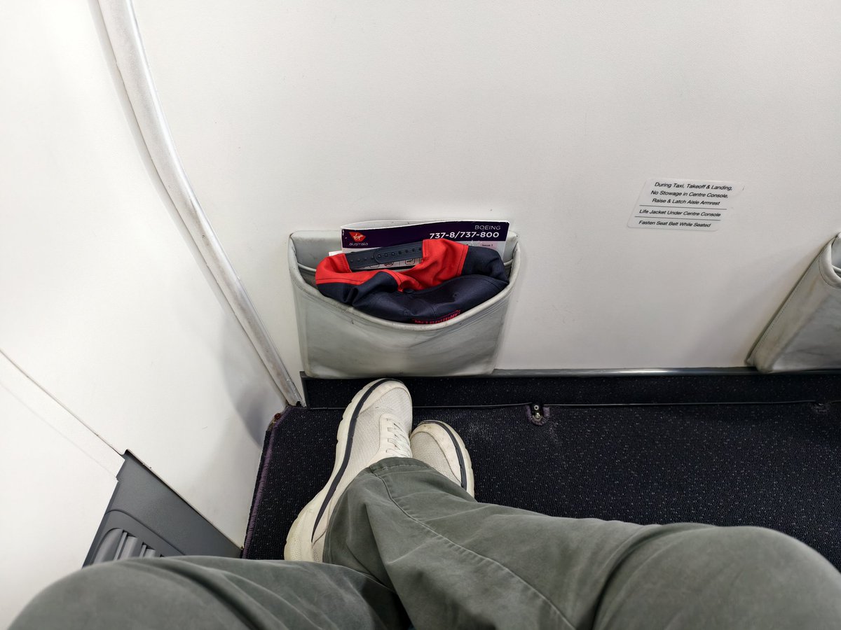 LachlanB_'s tweet photo. Cabin looks like it's recently been refurbished. V fresh! Ok - Lessgo!
#1A #DustysSeat #NotPleb https://t.co/jBEXLu7R0o