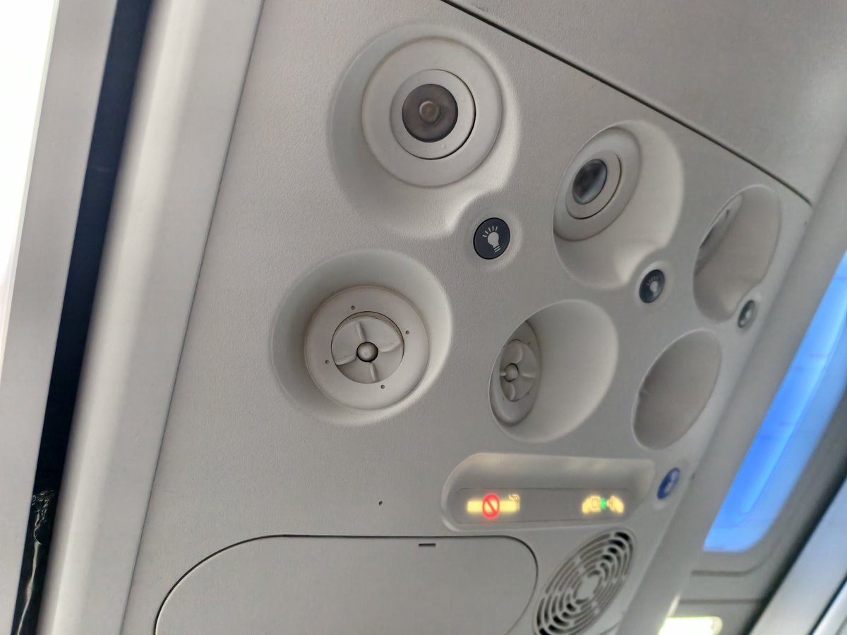 LachlanB_'s tweet photo. Cabin looks like it's recently been refurbished. V fresh! Ok - Lessgo!
#1A #DustysSeat #NotPleb https://t.co/jBEXLu7R0o