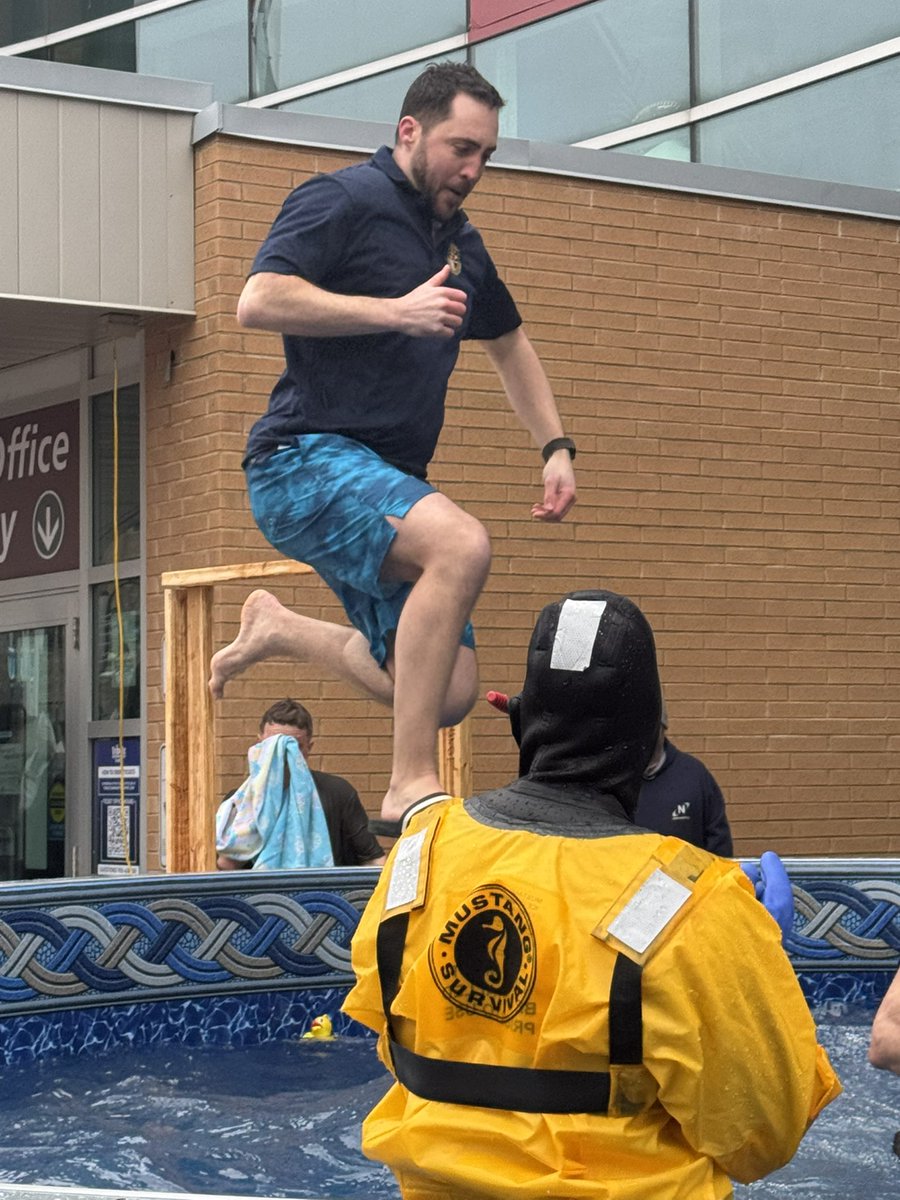 AssociationDrp's tweet image. Today with Members throughout the Service @AssociationDrp participated in the Polar Plunge 2025! Everyone including DRPA, @DRPS Command and Several Units banded together and were #FreezinForAReason. 
Great event for a great cause!🥶