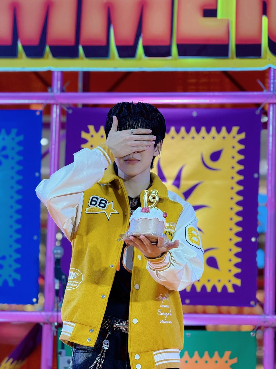 Hannie_ze's tweet photo. 💛KRIT X SUMMERCATION💛

#SUMMERCATIONXKRIT
#krmjtc #KRITngamtanakijja https://t.co/wGeQYnQ48R
