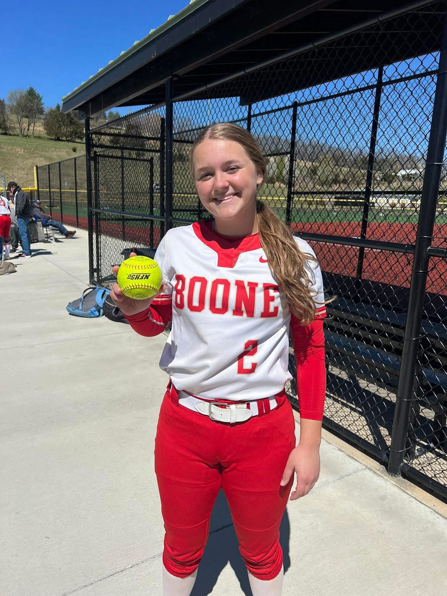 Game 3 East TN Classic 
7-7 tie with Lakeway….. next game 2:30

Big 💣 3 Run Bomb McKenzie Strouth🔥
