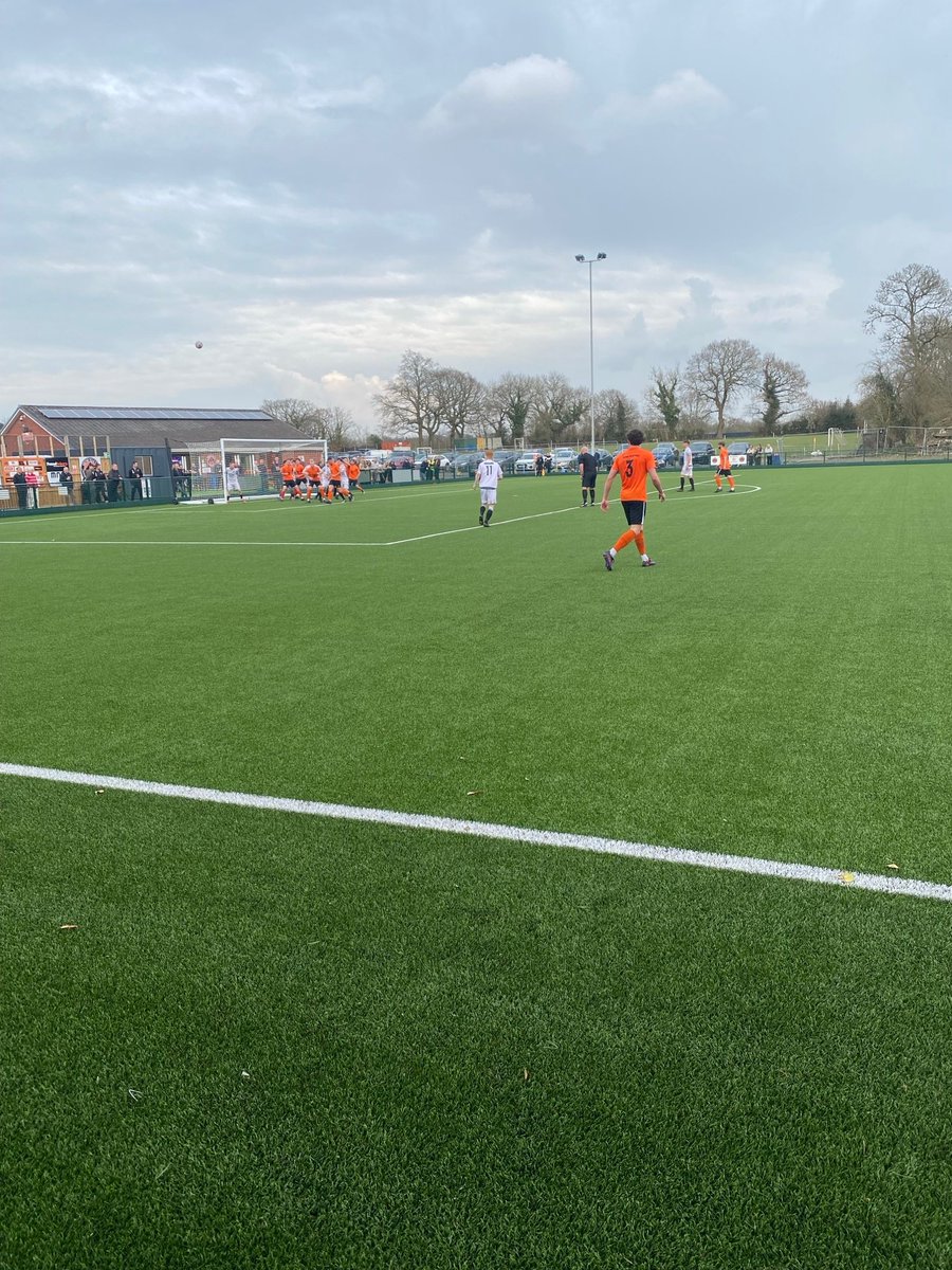 ElHalla's tweet image. On #NonLeagueDay I went to watch @EuxtonVillaFC v @BacupBoro for the 2nd time this season. Game finished 2-2 after a late come back from Bacup. Great game and great fans today from both teams. Write up below:groundhopperantony.blogspot.com/2025/03/22325-… @nonleaguedayuk @NonLeagueHQ1 @NonLeagueCrowd