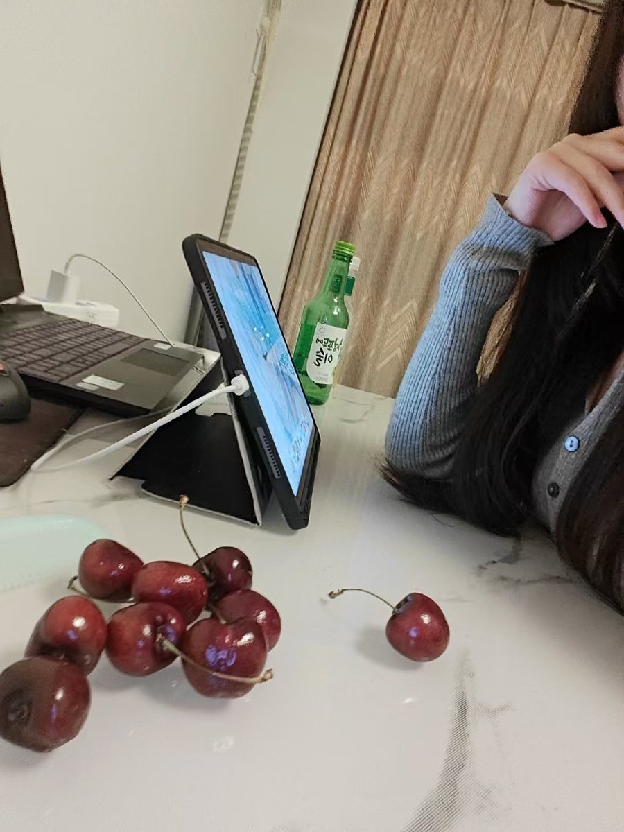 XuenoR's tweet photo. biu https://t.co/6KtZ7ZTvdb