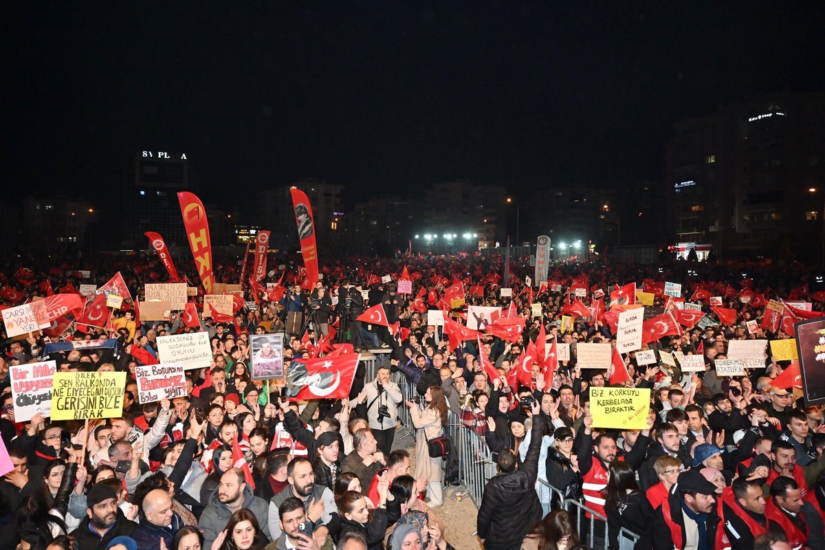 SadiOzdmr's tweet photo. Bursa, demokrasiye ve halkın iradesine sahip çıktı!
Hak, hukuk, adalet diyen herkese selam olsun…

#İmamoğluMilleteEmanet
📍 Nilüfer, Bursa https://t.co/GYQcOFy2pH