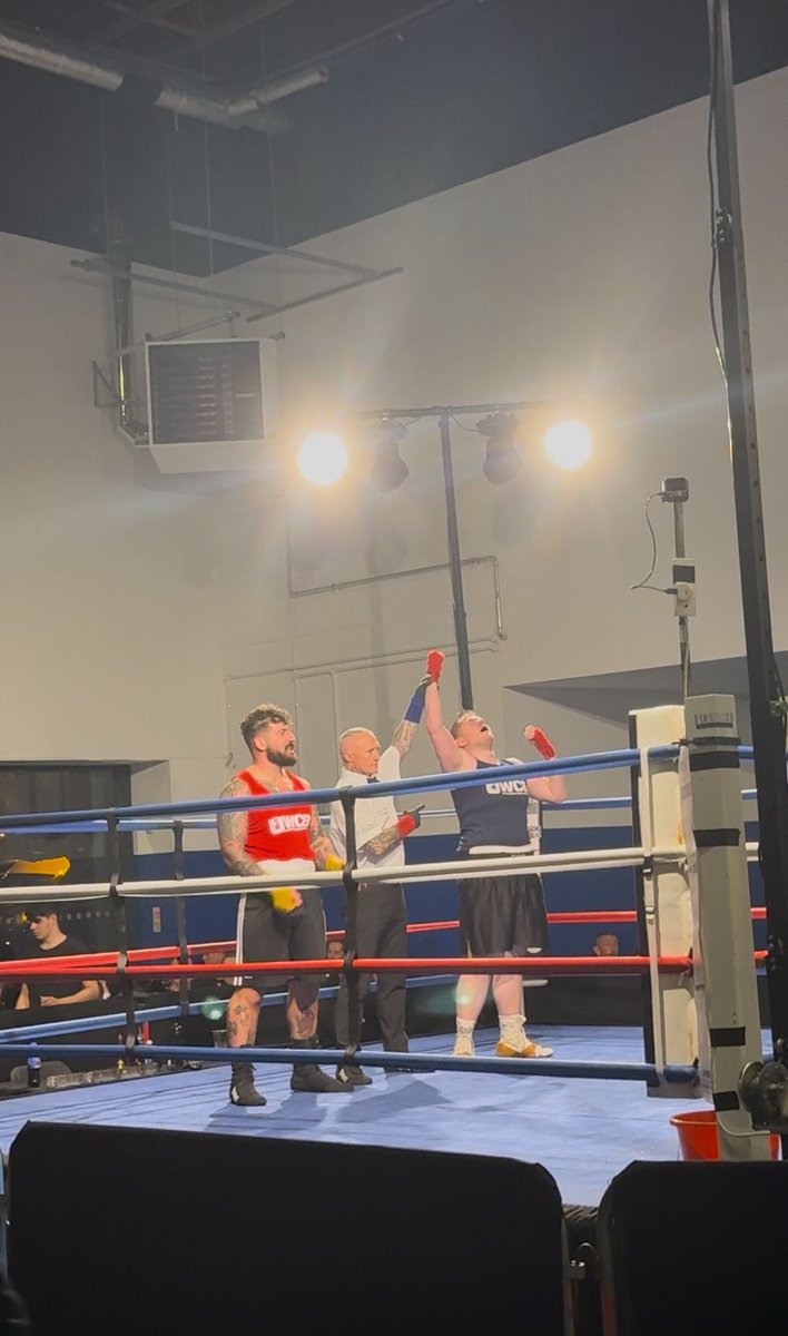 Won my fight, hardest thing I’ve ever done 🙏🏼 

My corner recorded the fight on my GoPro so FULL FIGHT DEMO REVIEW coming Tuesday on Twitch 😍