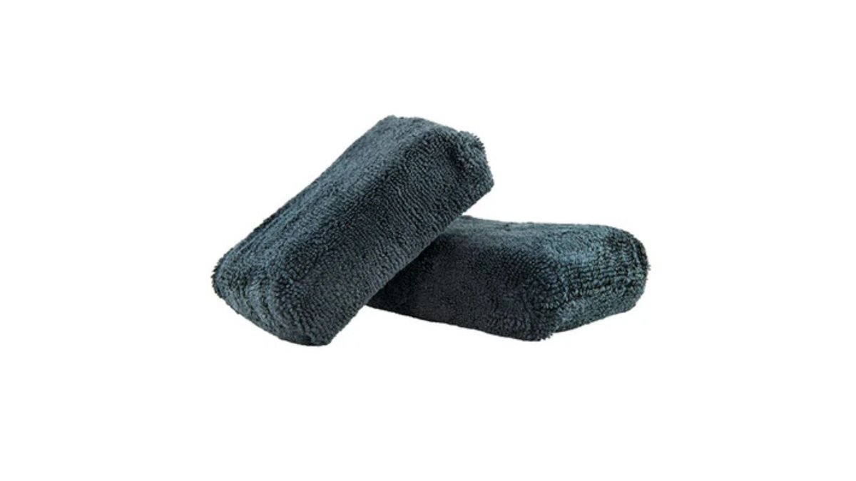 HZCARCARE1's tweet image. A foam applicator is a soft, reusable pad designed for even application of wax, polish, and sealants on a vehicle's surface. Its gentle texture ensures a smooth, streak-free finish while protecting the paint.

hzcarcare.co.uk/products/megui…

#CarMaintenance
#PolishLikeAPro
#Hzcarcare